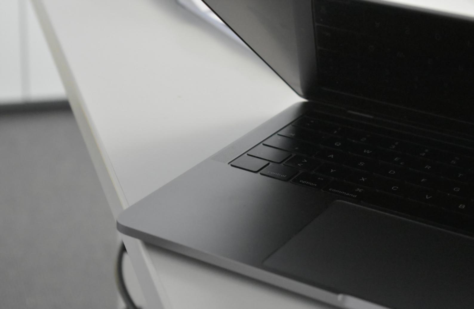 Ambiente di gioco 3D con illuminazione atmosferica